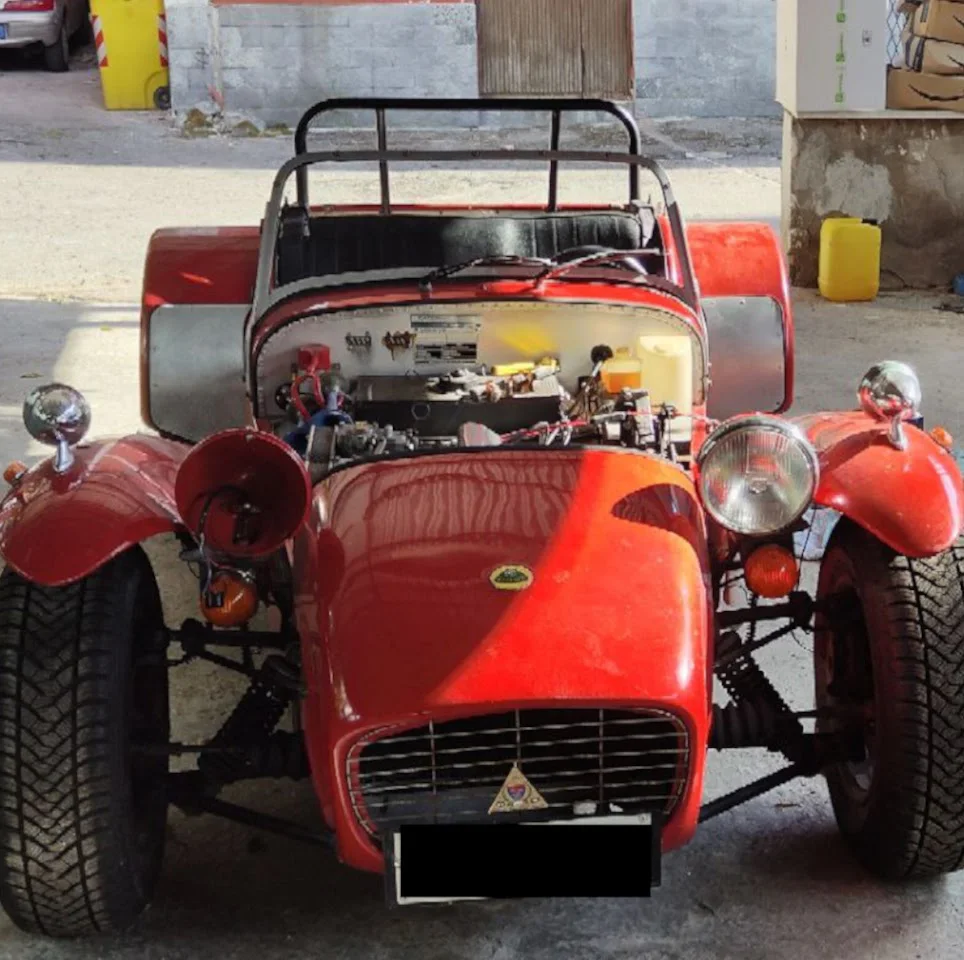 Veicolo storico in officina